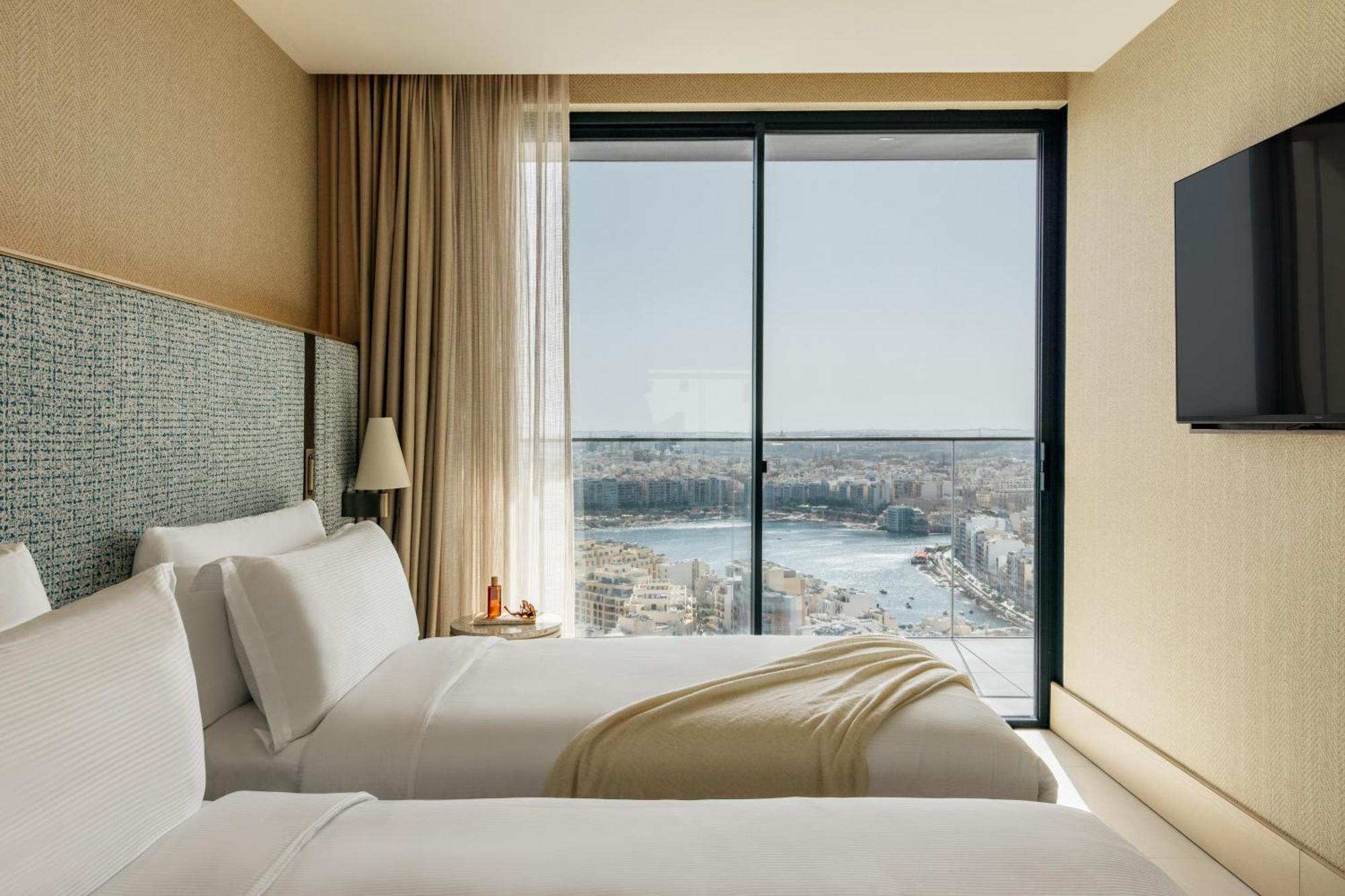 Me Malta By Melia Hotel St. Julian's Exterior foto